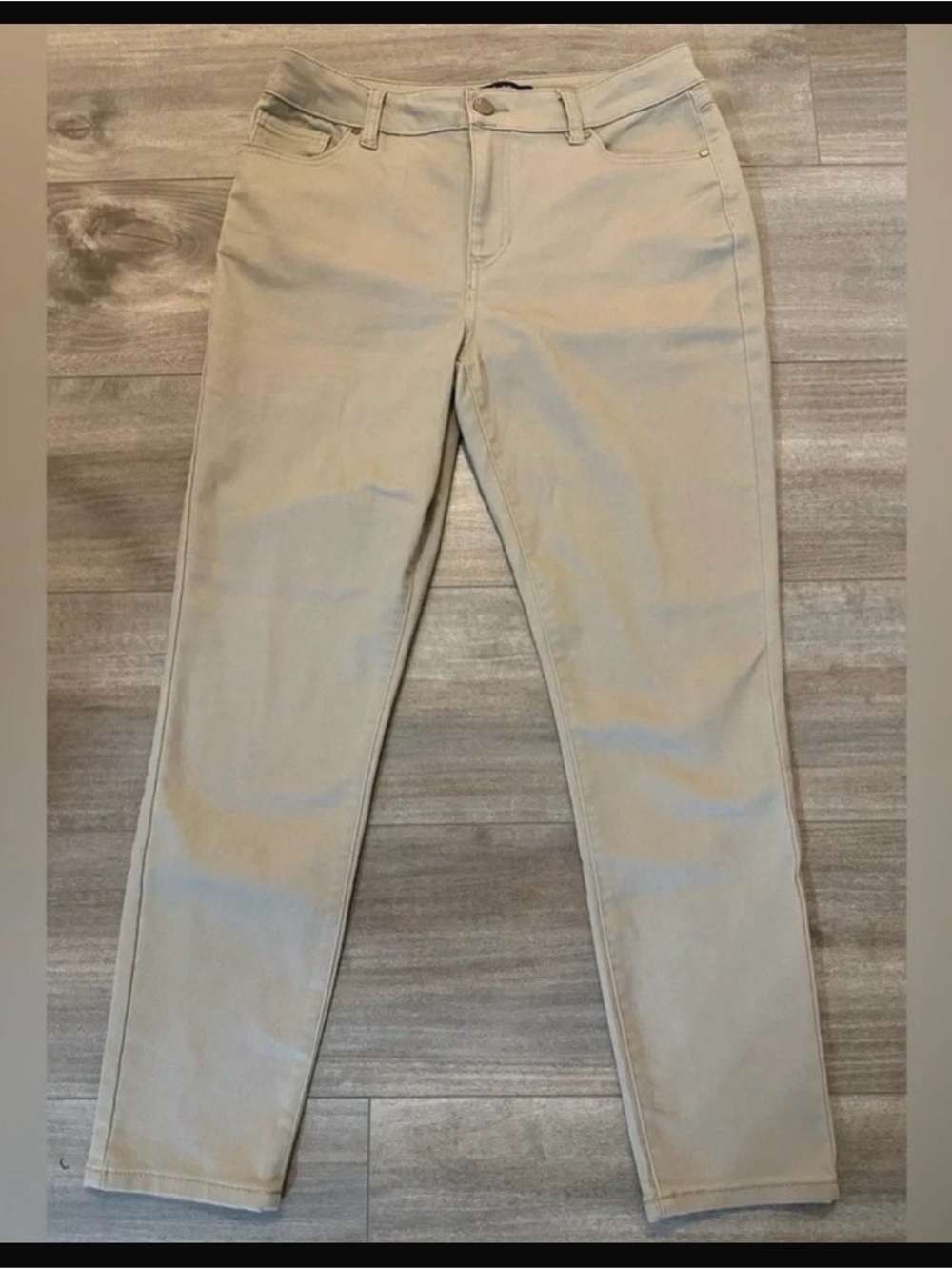 d. jeans Beige Straight-Leg Women’s Jeans